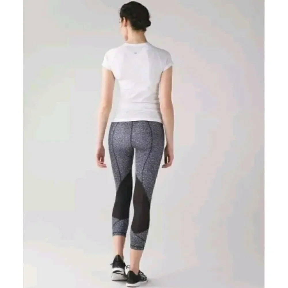 Lululemon Pace Rival Crop Freckle Flower Black White Leggings Size 2